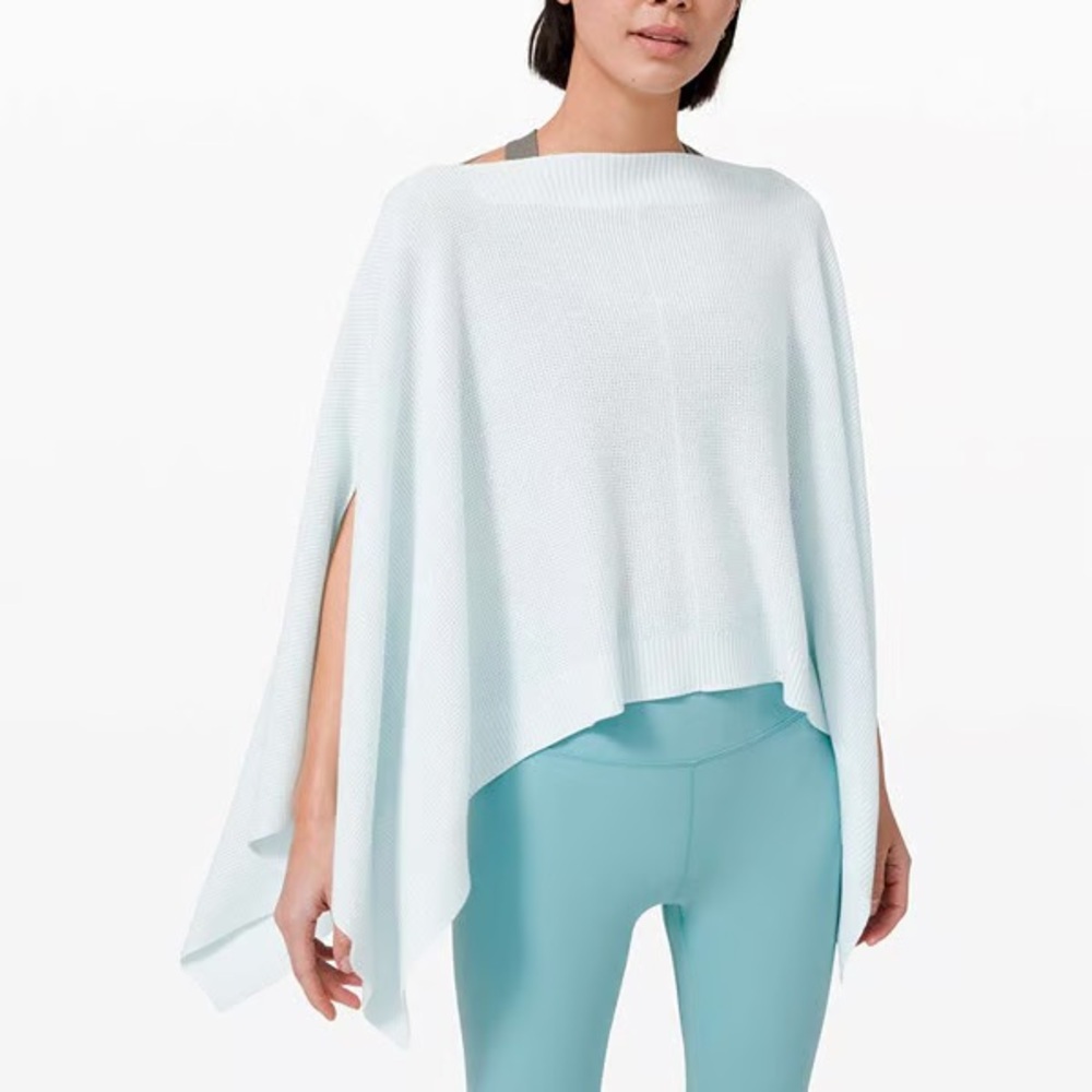 Lululemon forward flow sweater cape blue one size